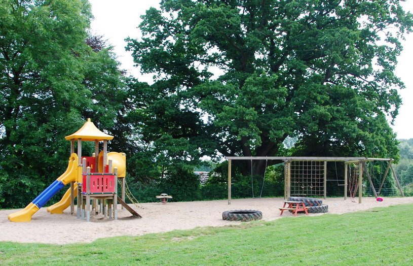 Rutsche, Schaukel, Klettergerüst